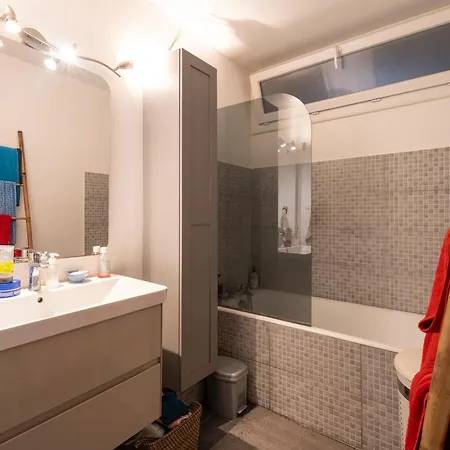 Appartement Atypique Avec Terrasse Hyeres